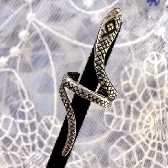 Vintage 90’s Snake Ear Cuff - Picture 1 of 6